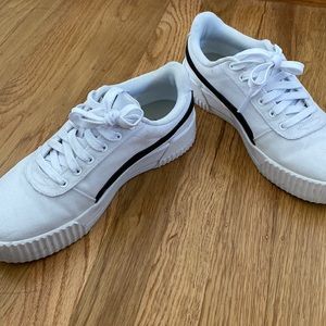 Puma sneakers